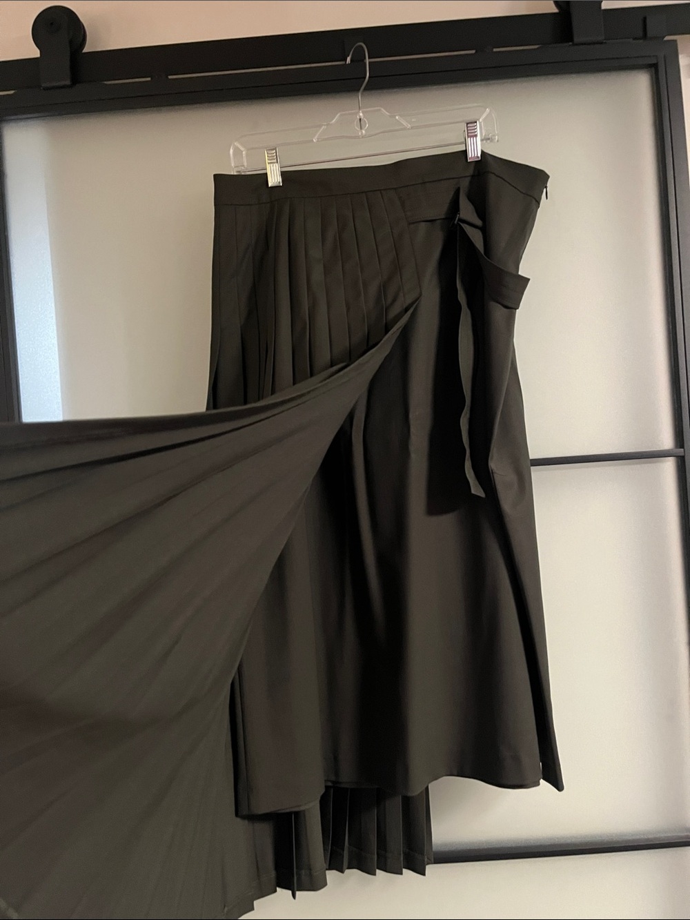 🆕 Zara GreenPleated Midi Skirt with Side Tie